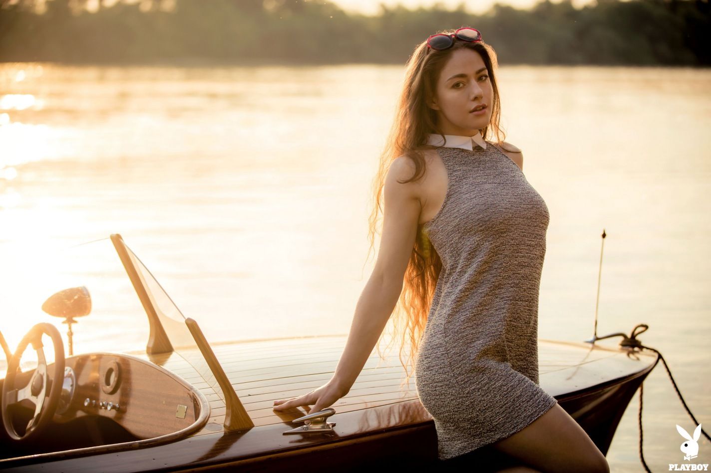 68842_Tasteful Nude Art_Summer Boat Erotic Pictorial